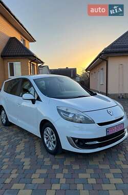 Минивэн Renault Grand Scenic 2012 в 