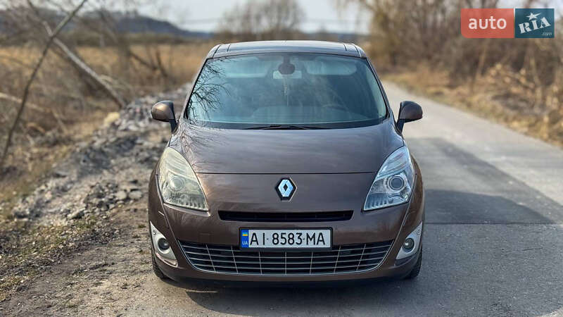Минивэн Renault Grand Scenic 2009 в Обухове