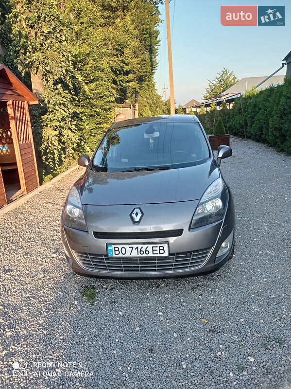 Renault Grand Scenic 2011 Renault Grand Scenic 2011