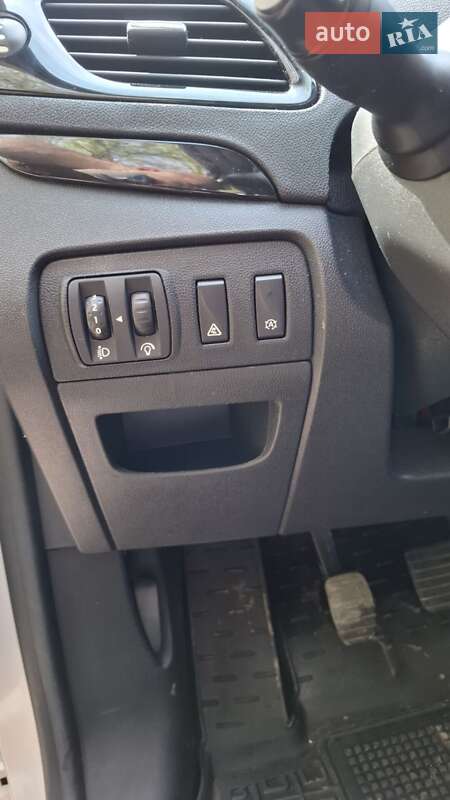 Минивэн Renault Grand Scenic 2013 в Киеве фото 29 Минивэн Renault Grand Scenic 2013 в Киеве