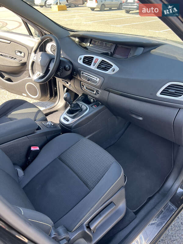 Минивэн Renault Grand Scenic 2010 в Черновцах