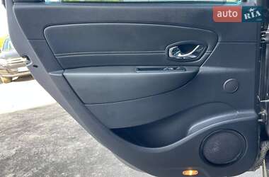 Минивэн Renault Grand Scenic 2012 в 