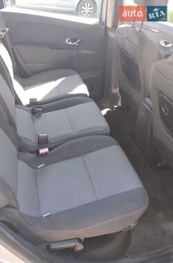Минивэн Renault Grand Scenic 2013 в 