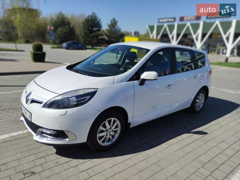 Минивэн Renault Grand Scenic 2012 в 