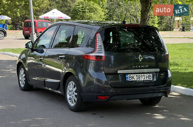 Минивэн Renault Grand Scenic 2009 в 