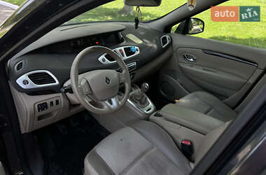 Минивэн Renault Grand Scenic 2009 в 