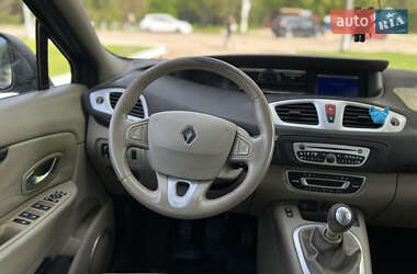 Минивэн Renault Grand Scenic 2009 в 