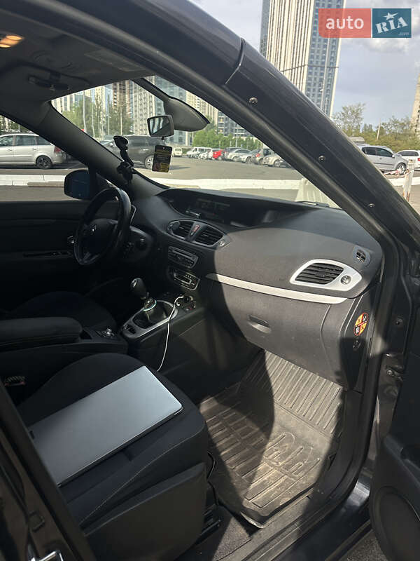 Минивэн Renault Grand Scenic 2009 в Киеве