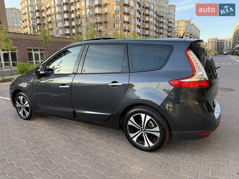 Renault Grand Scenic 2011