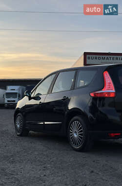 Мінівен Renault Grand Scenic 2013 в 