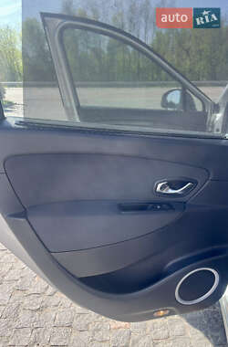 Минивэн Renault Grand Scenic 2011 в 