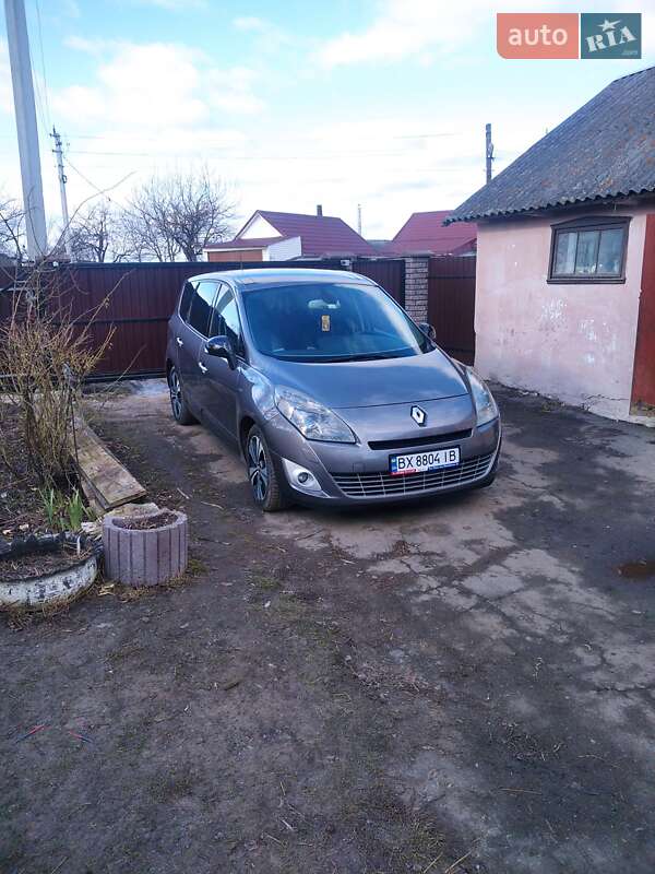 Минивэн Renault Grand Scenic 2011 в Изяславе