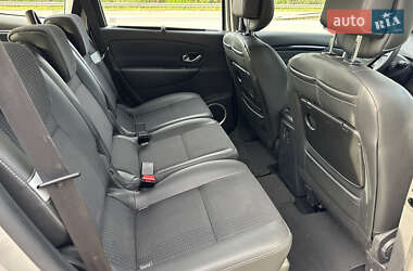 Минивэн Renault Grand Scenic 2011 в 