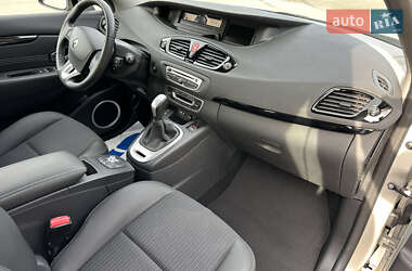 Минивэн Renault Grand Scenic 2011 в 