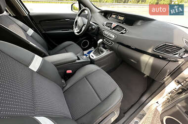 Минивэн Renault Grand Scenic 2011 в 