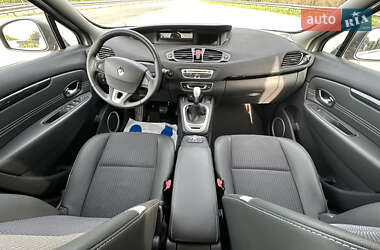 Минивэн Renault Grand Scenic 2011 в 