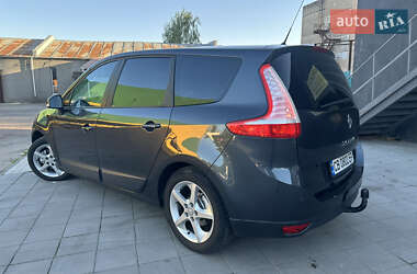 Минивэн Renault Grand Scenic 2010 в 