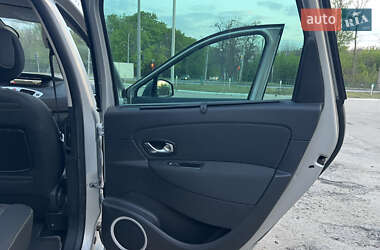 Минивэн Renault Grand Scenic 2010 в 