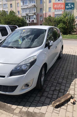 Минивэн Renault Grand Scenic 2010 в Староконстантинове