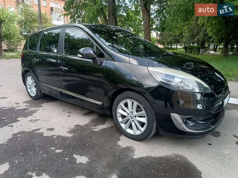 Renault Grand Scenic 2012