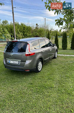 Мінівен Renault Grand Scenic 2010 в 