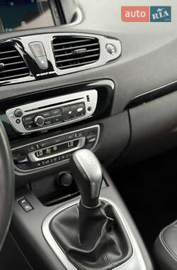 Мінівен Renault Grand Scenic 2012 в 