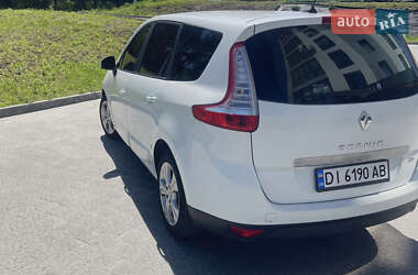 Минивэн Renault Grand Scenic 2013 в 