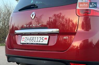 Минивэн Renault Grand Scenic 2012 в 