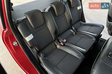 Минивэн Renault Grand Scenic 2012 в 