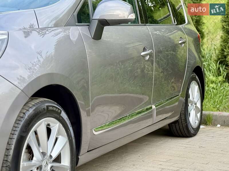 Мінівен Renault Grand Scenic 2013 в Стрию