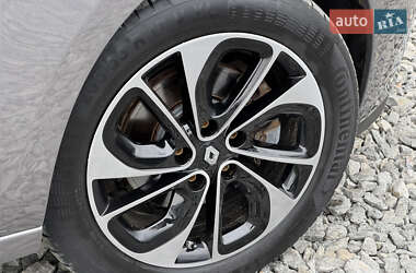 Мінівен Renault Grand Scenic 2015 в 