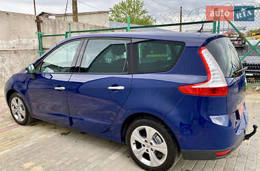 Минивэн Renault Grand Scenic 2009 в 
