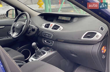 Минивэн Renault Grand Scenic 2009 в 