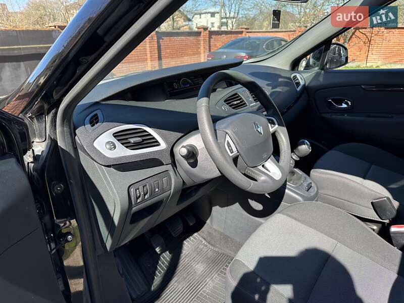 Минивэн Renault Grand Scenic 2013 в Ивано-Франковске