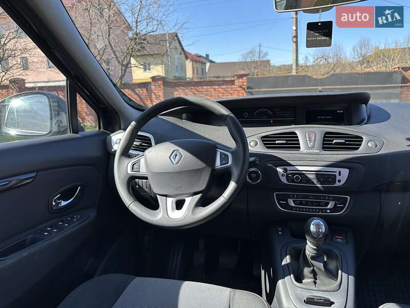 Минивэн Renault Grand Scenic 2013 в Ивано-Франковске