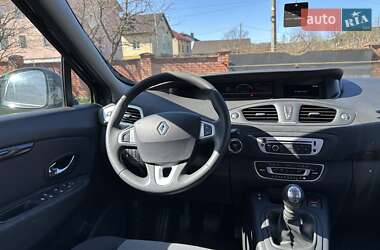 Минивэн Renault Grand Scenic 2013 в 