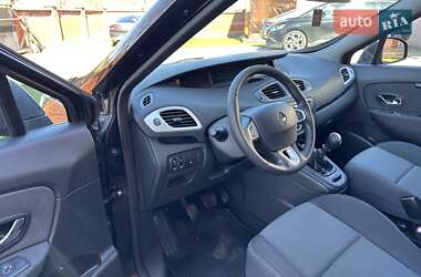 Минивэн Renault Grand Scenic 2013 в 