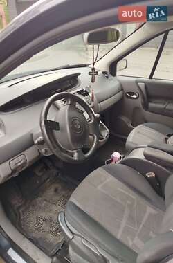 Минивэн Renault Grand Scenic 2006 в 