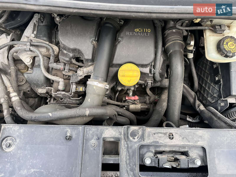 Мінівен Renault Grand Scenic 2013 в Южноукраїнську фото 18 Мінівен Renault Grand Scenic 2013 в Южноукраїнську