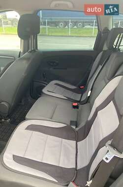 Мінівен Renault Grand Scenic 2010 в 