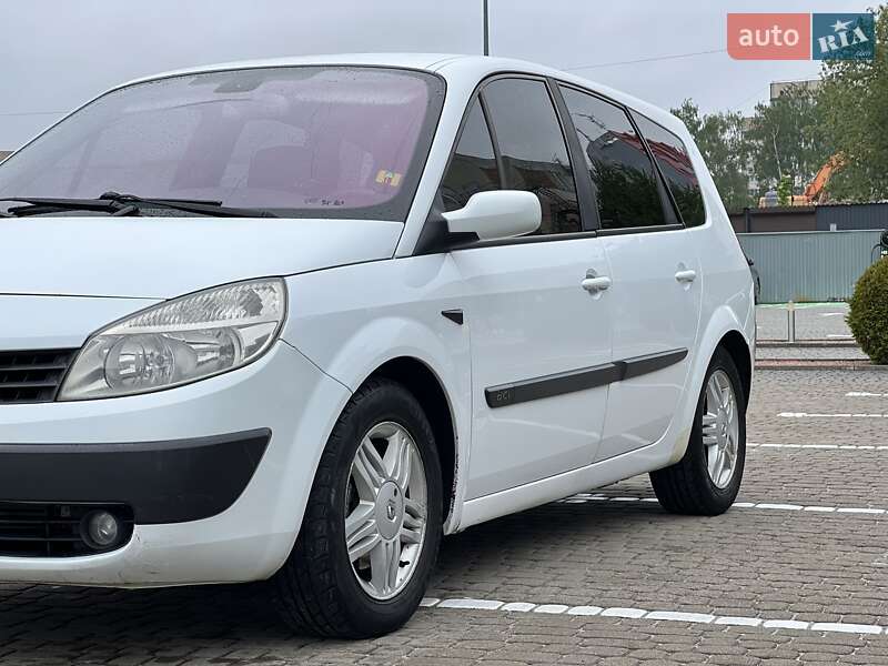 Renault Grand Scenic 2004