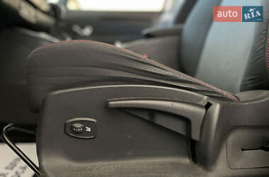 Минивэн Renault Grand Scenic 2013 в 
