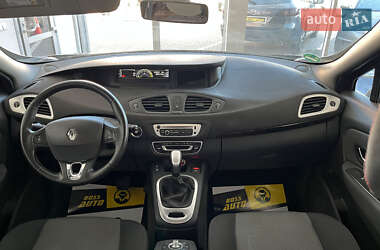 Минивэн Renault Grand Scenic 2013 в 