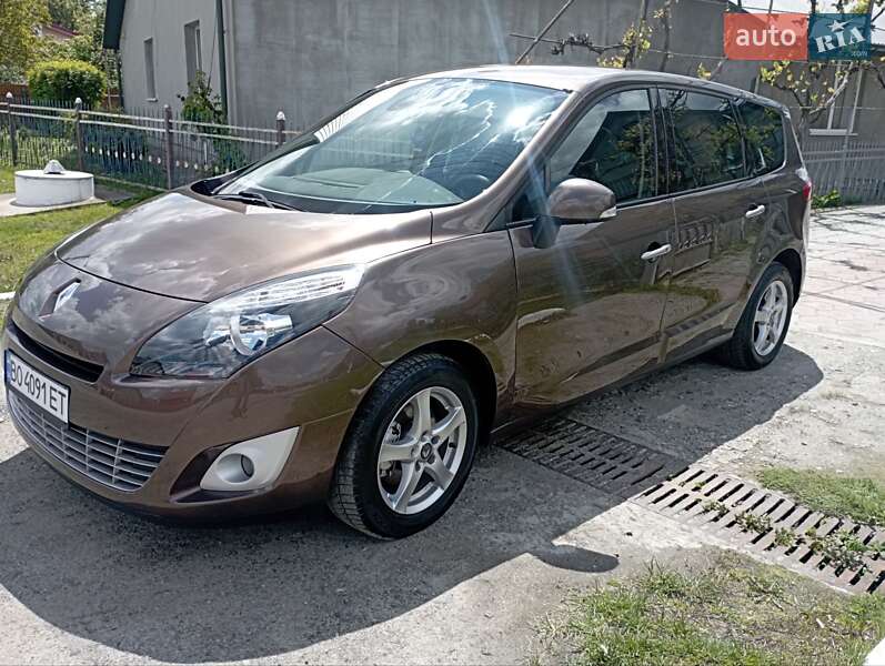 Минивэн Renault Grand Scenic 2009 в Бучаче