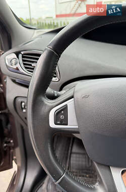 Минивэн Renault Grand Scenic 2012 в 