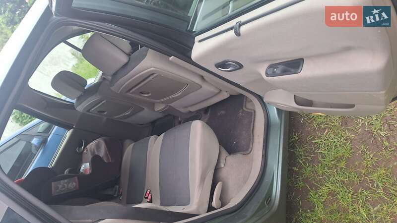 Мінівен Renault Grand Scenic 2004 в Старокостянтинові