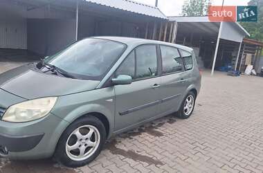 Минивэн Renault Grand Scenic 2004 в 