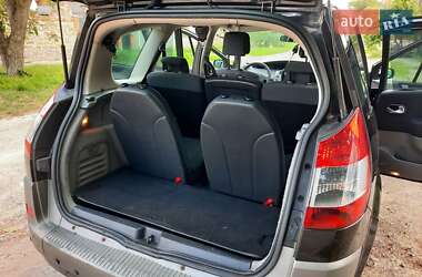 Минивэн Renault Grand Scenic 2006 в 