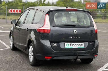 Минивэн Renault Grand Scenic 2010 в 