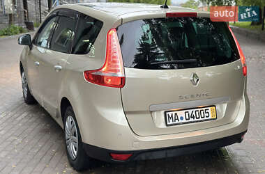 Мінівен Renault Grand Scenic 2011 в 